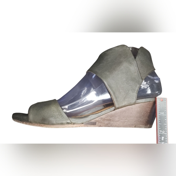 Coclico Wedge Sandals, Womens 36.5 EU (6.5 US) - Picture 8 of 10